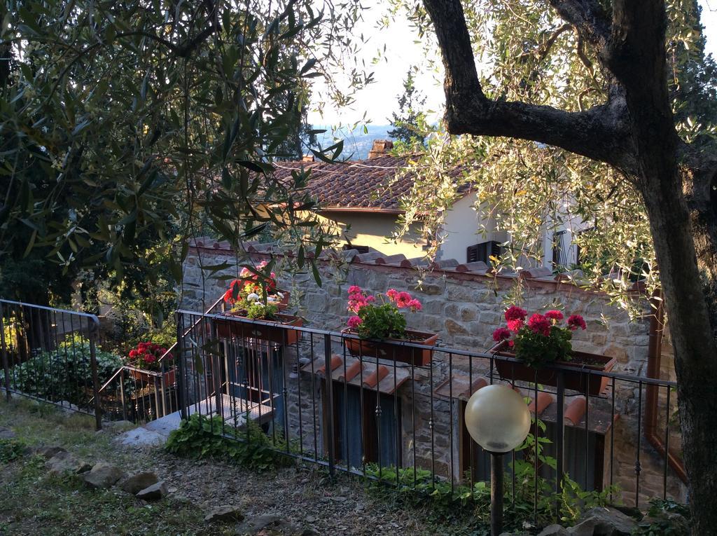 פייזולה Casa Vacanze Ada מראה חיצוני תמונה
